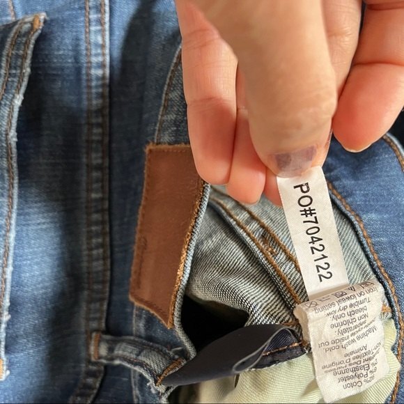 Madewell 9" High-Riser Skinny Skinny Jeans Ripped and Patched Edition 28 Tall - Picture 4 of 11